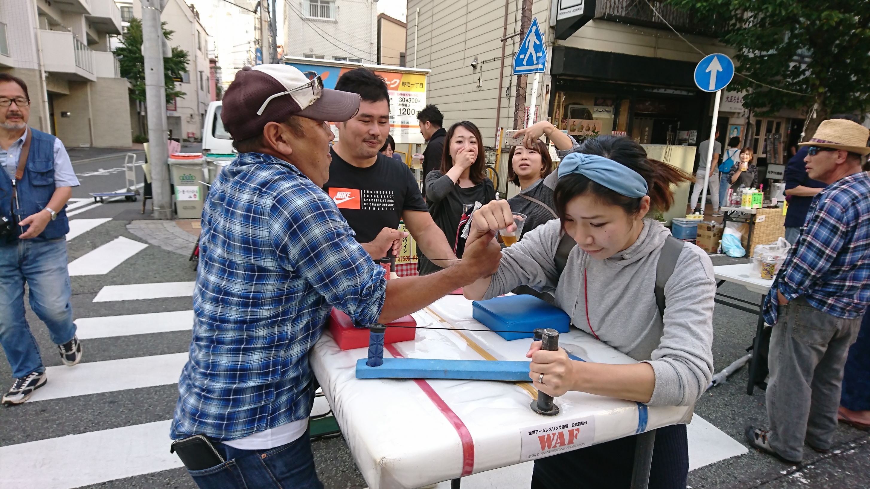 横浜アームレスリング体験ブース