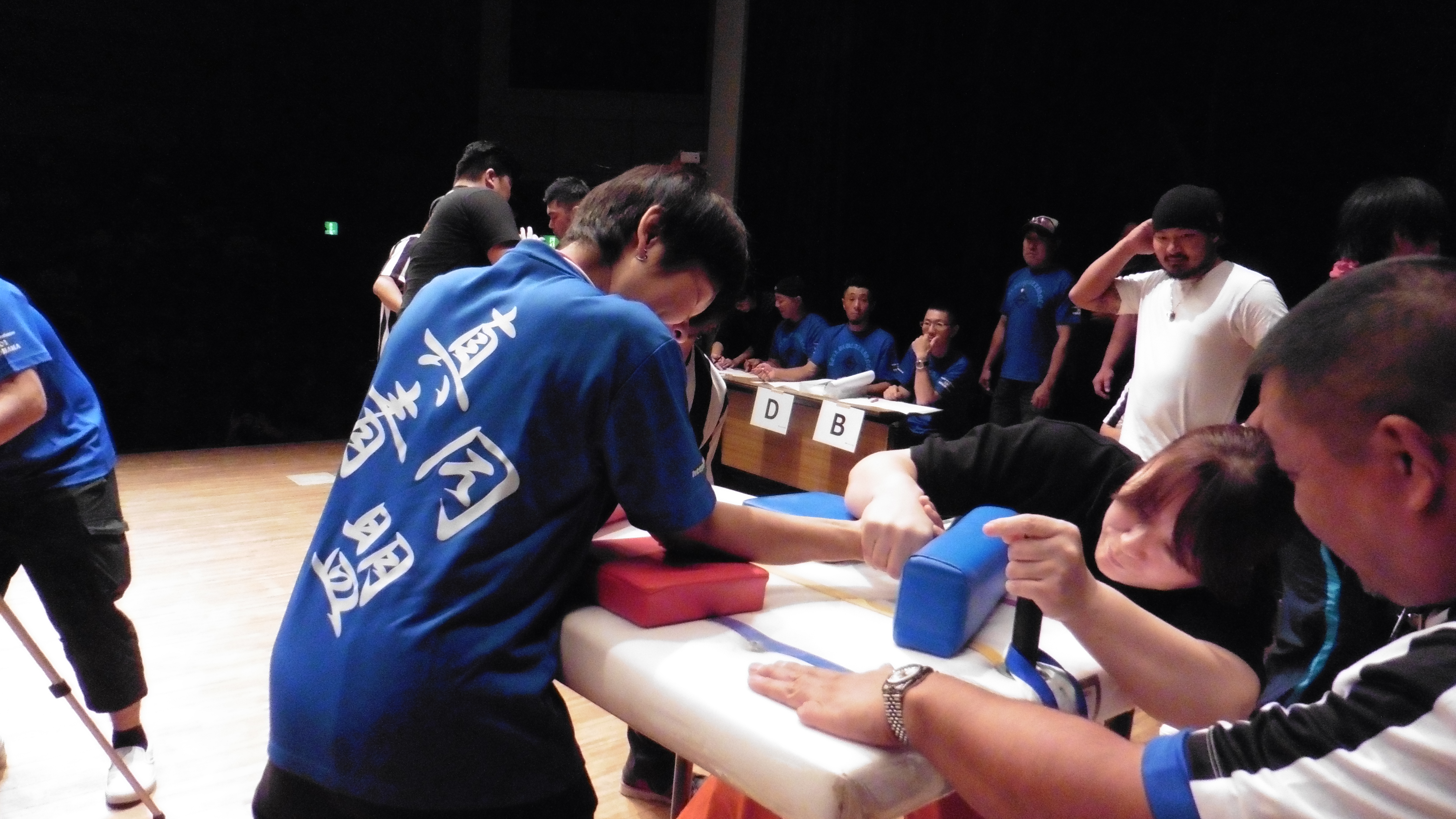 真青アームレスリング選手権大会女子の部